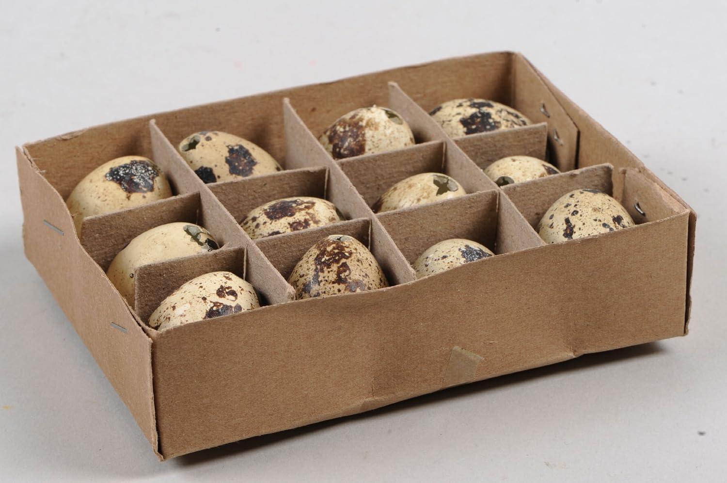 Oeufs de caille nature 12x10x3cm 12 pièces