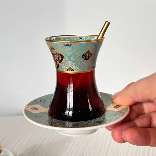 Lot de 6 verres à thé turcs fabriqués à la main avec soucoupes, tasses à thé turques à l'ancienne, verres à thé vintage arabe fantaisie, verre persan et marocain vintage (carreaux vert doré) Carrelage Vert Doré