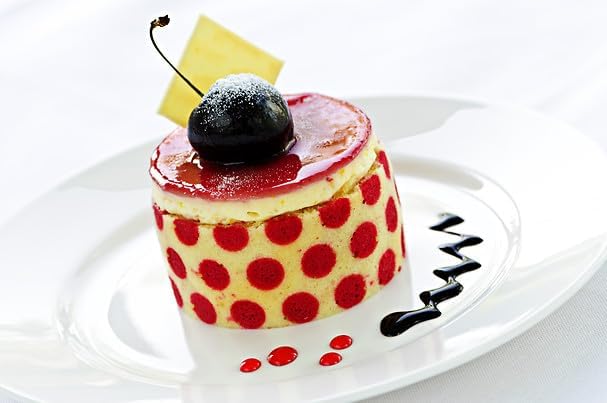 Coffret Cadeau - Tables PRESTIGIEUSES – 700 Tables labellisés, Cuisine raffinée 1 unité (Lot de 1) Standard