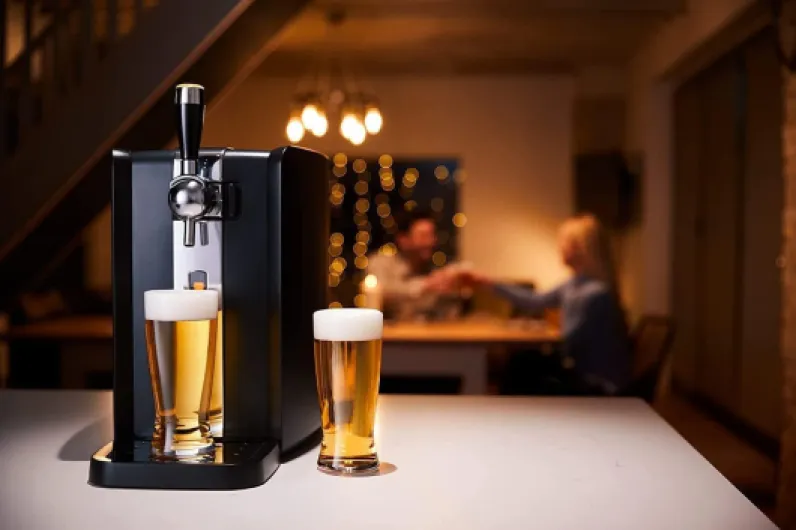 Pack Tireuse À Bière + 1 Fût Goose Island IPA 6L – Machine Pression À Domicile – Refroidissement À 3°C – 30 Jours Fraîcheur – Écran LED Température – Idée Cadeau Amateur Bière