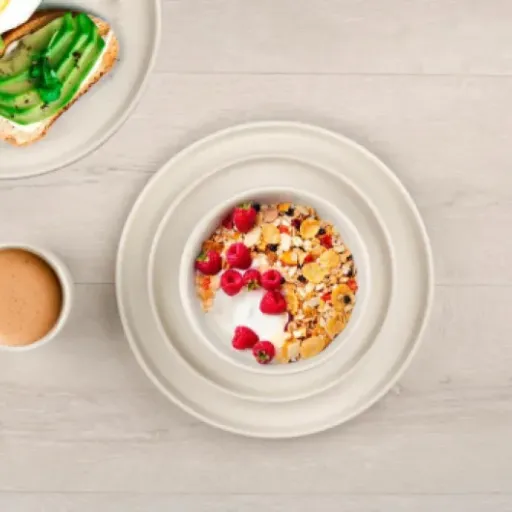 Test alpina Service de Table 16 Pièces : la vaisselle simple qui fait le job pour le quotidien