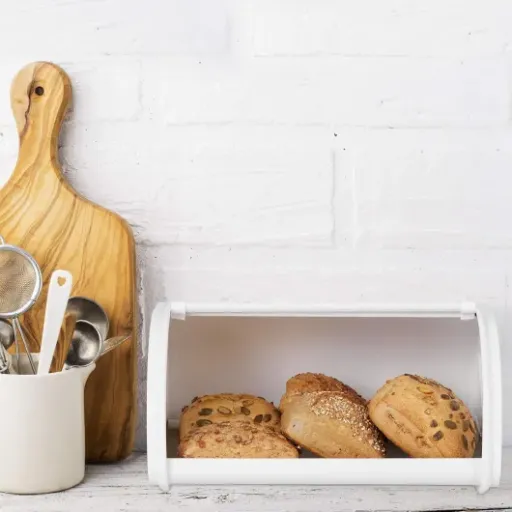 Test Relaxdays Boîte à pain métal : compacte, simple, efficace pour le pain du quotidien
